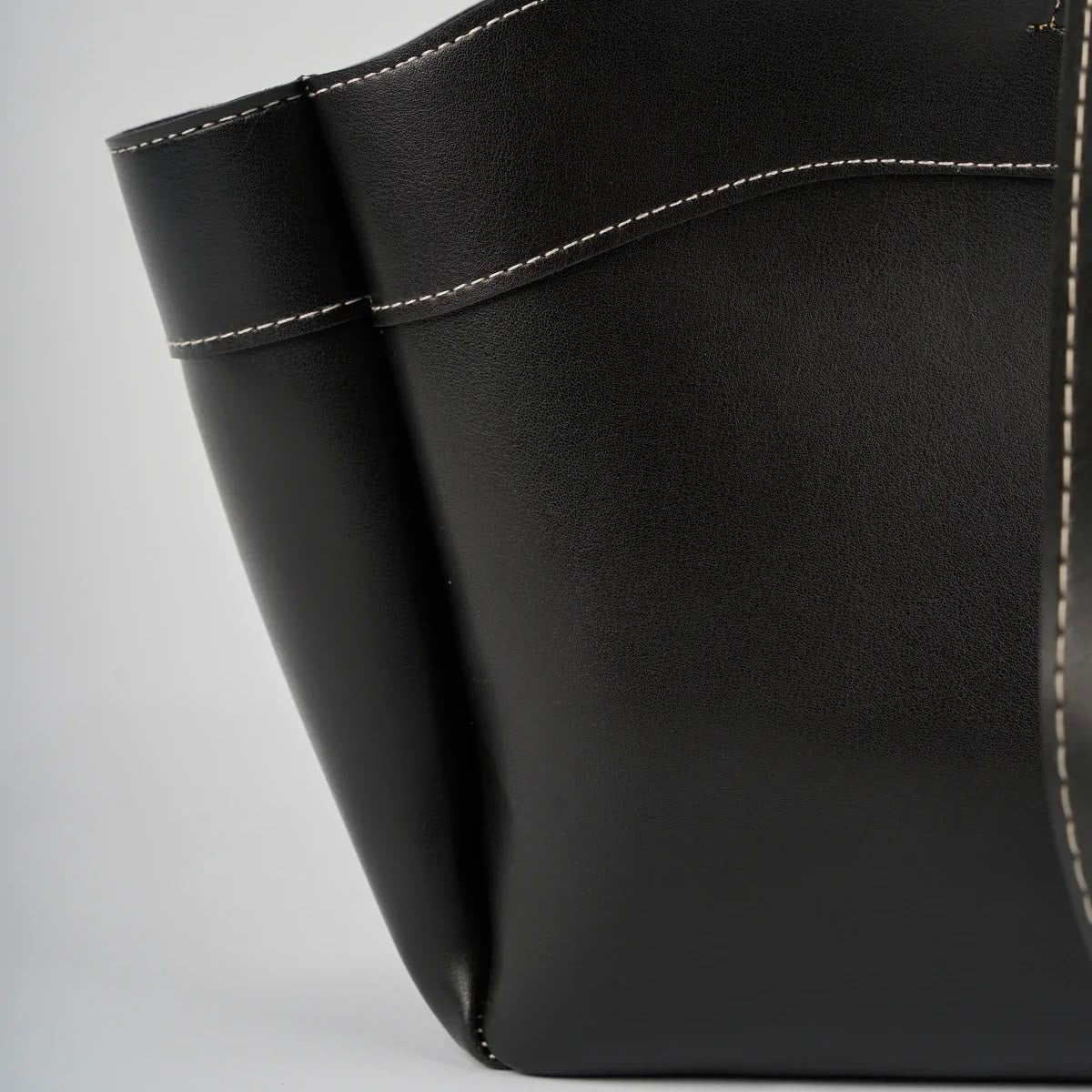 Arc - Black