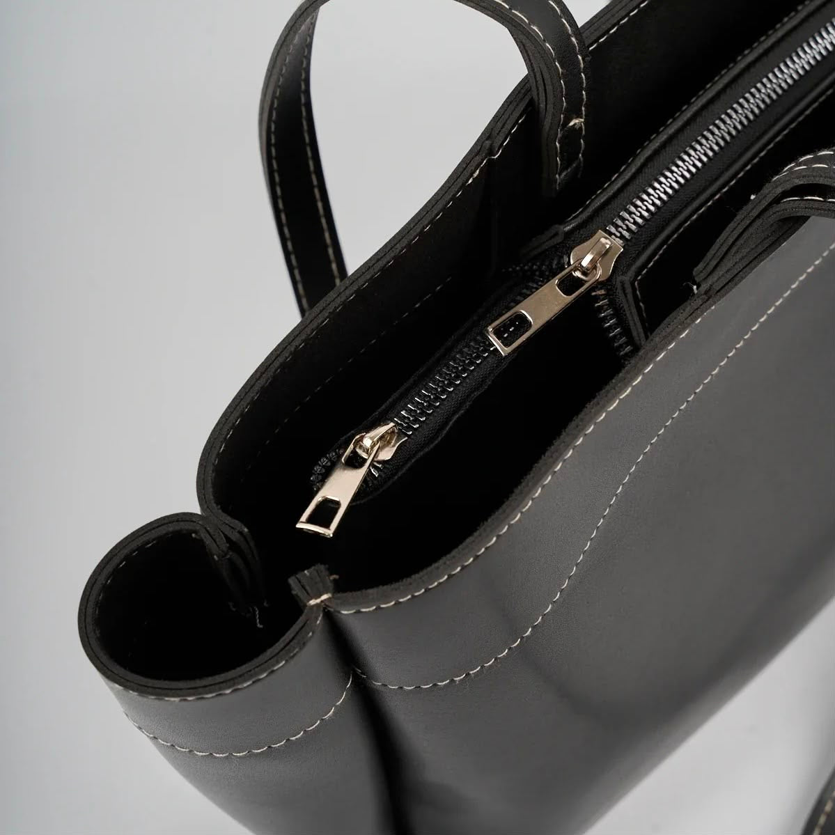 Arc - Black