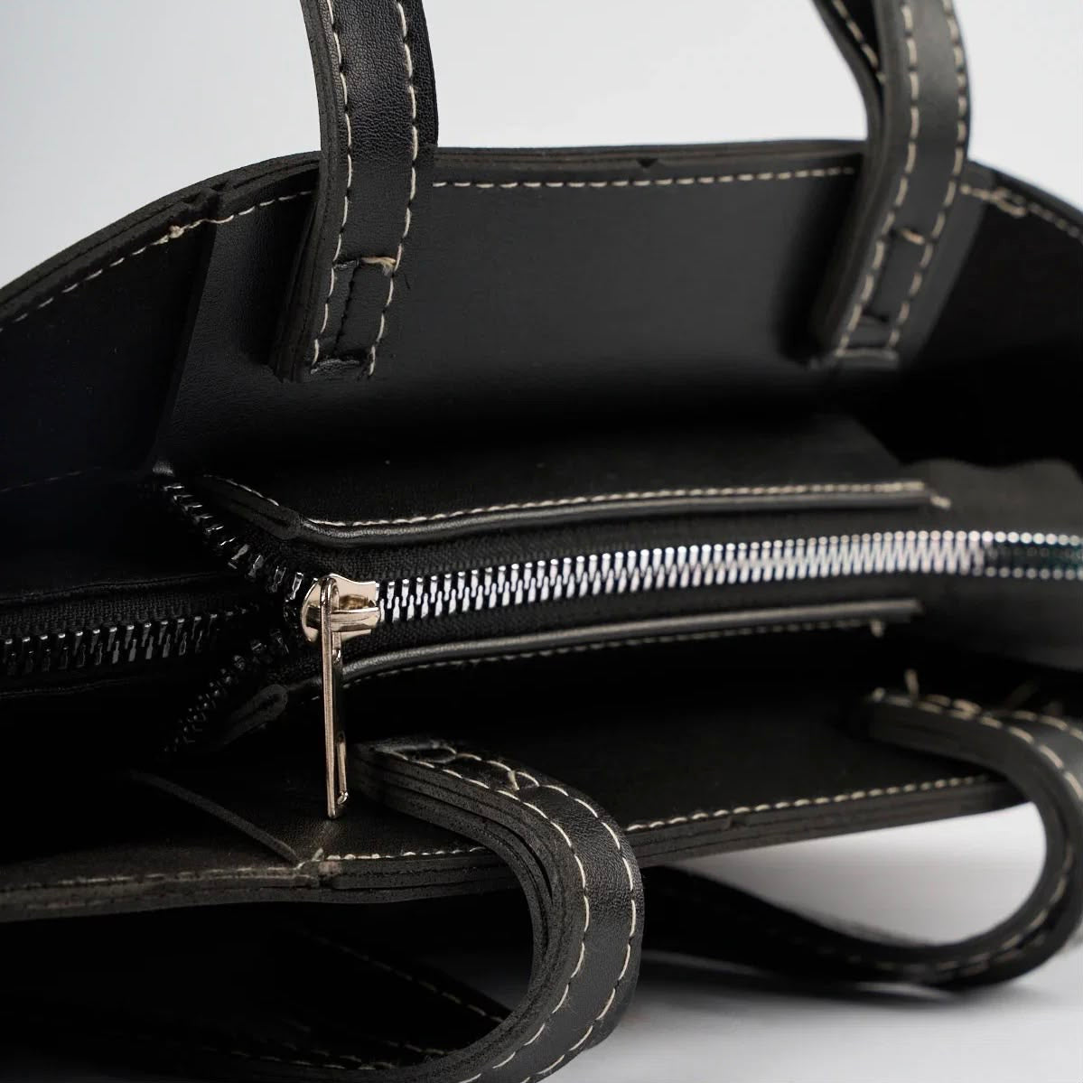 Arc - Black